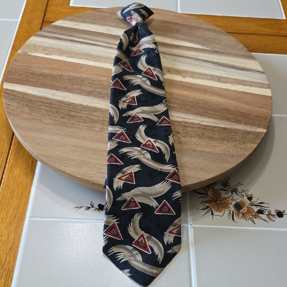 Black and Red Geometric Silk Tie